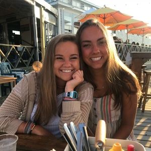 Meet your Posher, Cami